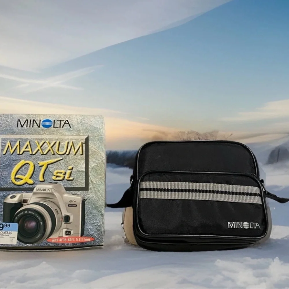 Minolta Maxxum QTsi 35mm SLR Film Camera AF 35-80mm Lens II w Case Works Like Nw